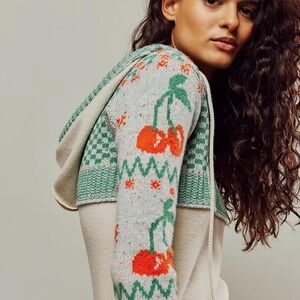 We The Free Cherry Cola Swit Cuff, Size Small